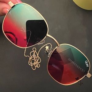SOLD - QUAY SUNGLASSES *NEW W/ TAGS & CASE*